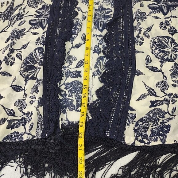 YA Los Angeles Navy Floral Kimono/Shawl/Blouse. Size Small - Picture 8 of 11